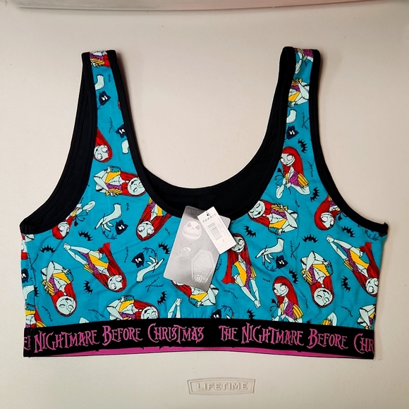 ❤️NWT VINTAGE TORRID BRALETTE NIGHTMARE BEFORE CHRISTMAS WIRELESS SPORTS BRA - Picture 6 of 16